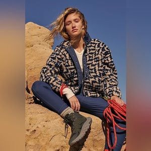 FP MOVEMENT - Hit The Slopes Printed Fleece Jacket - Navy Combo - Small